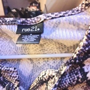 RUE 21  ONESIE SHIRT WORN ONCE